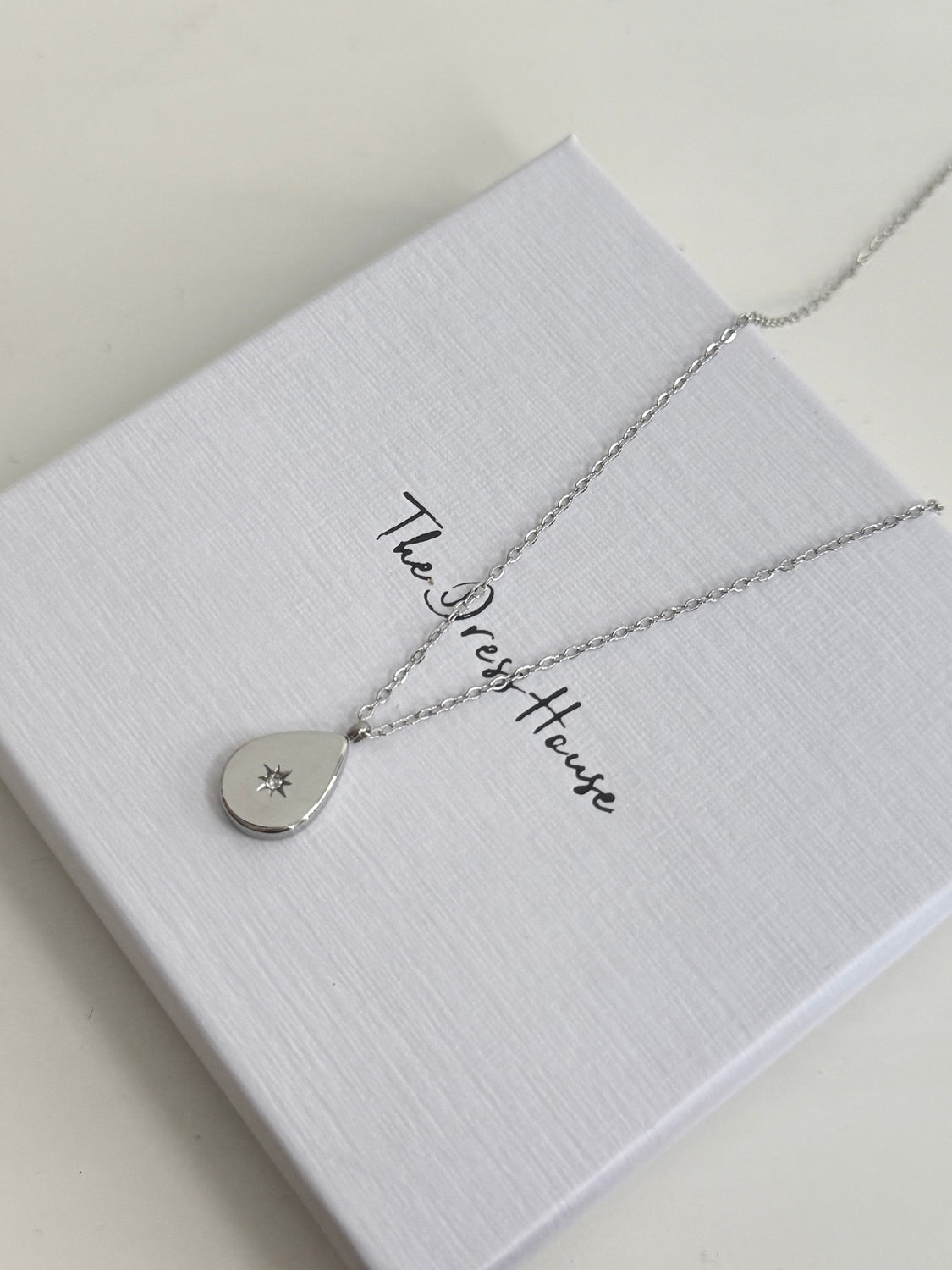 Roxie - Silver Teardrop Necklace