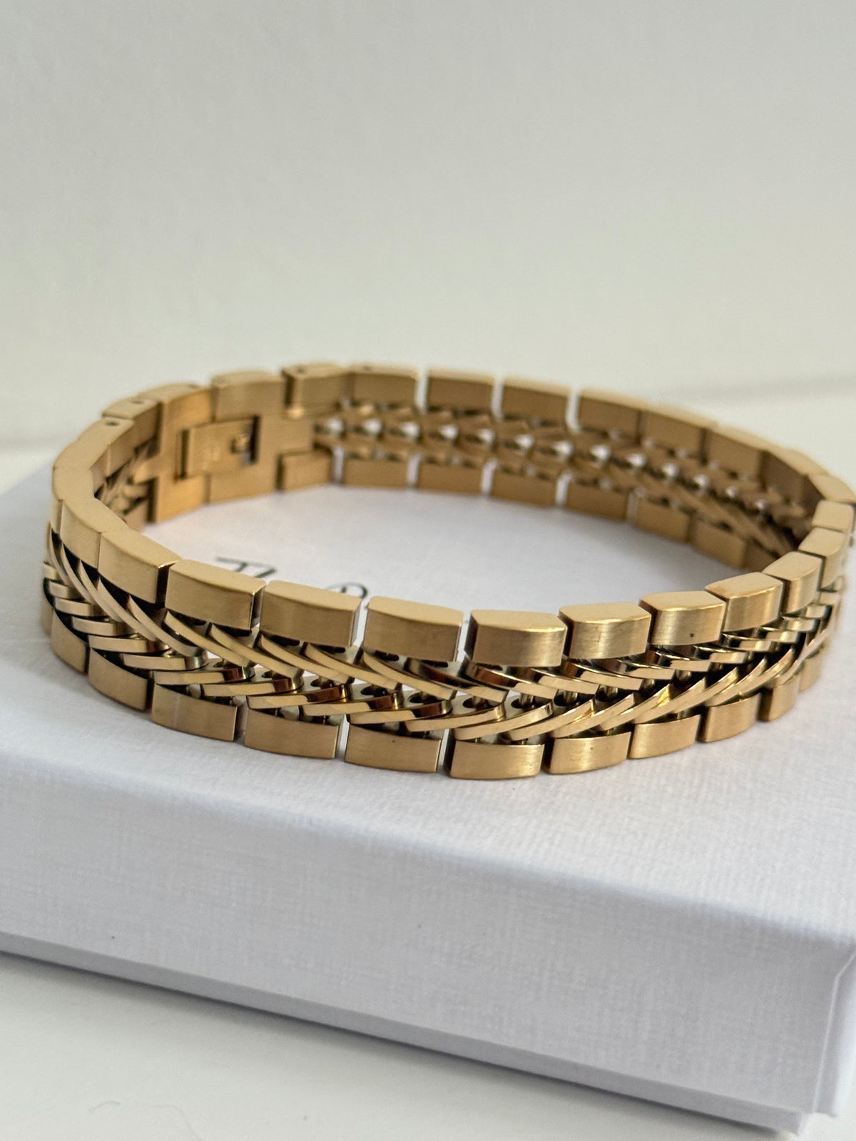 Chloe - Gold Bracelet (21cm long)