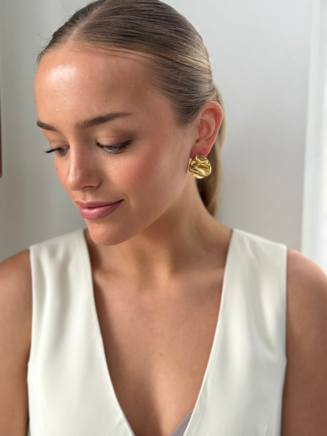Vivienne - Gold Earring