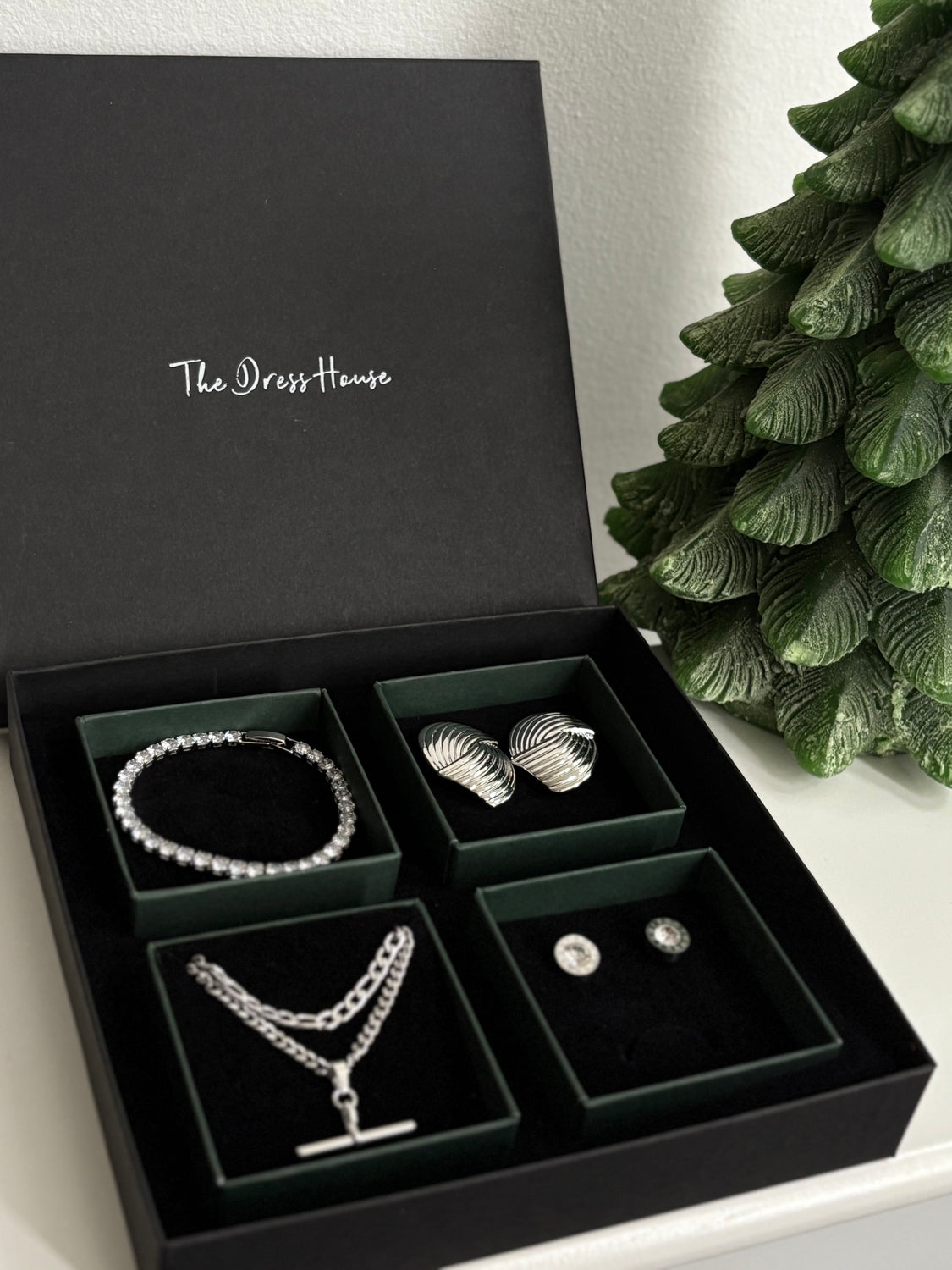 TDH Gift Box 13 Silver Necklace Earring Bracelet Set