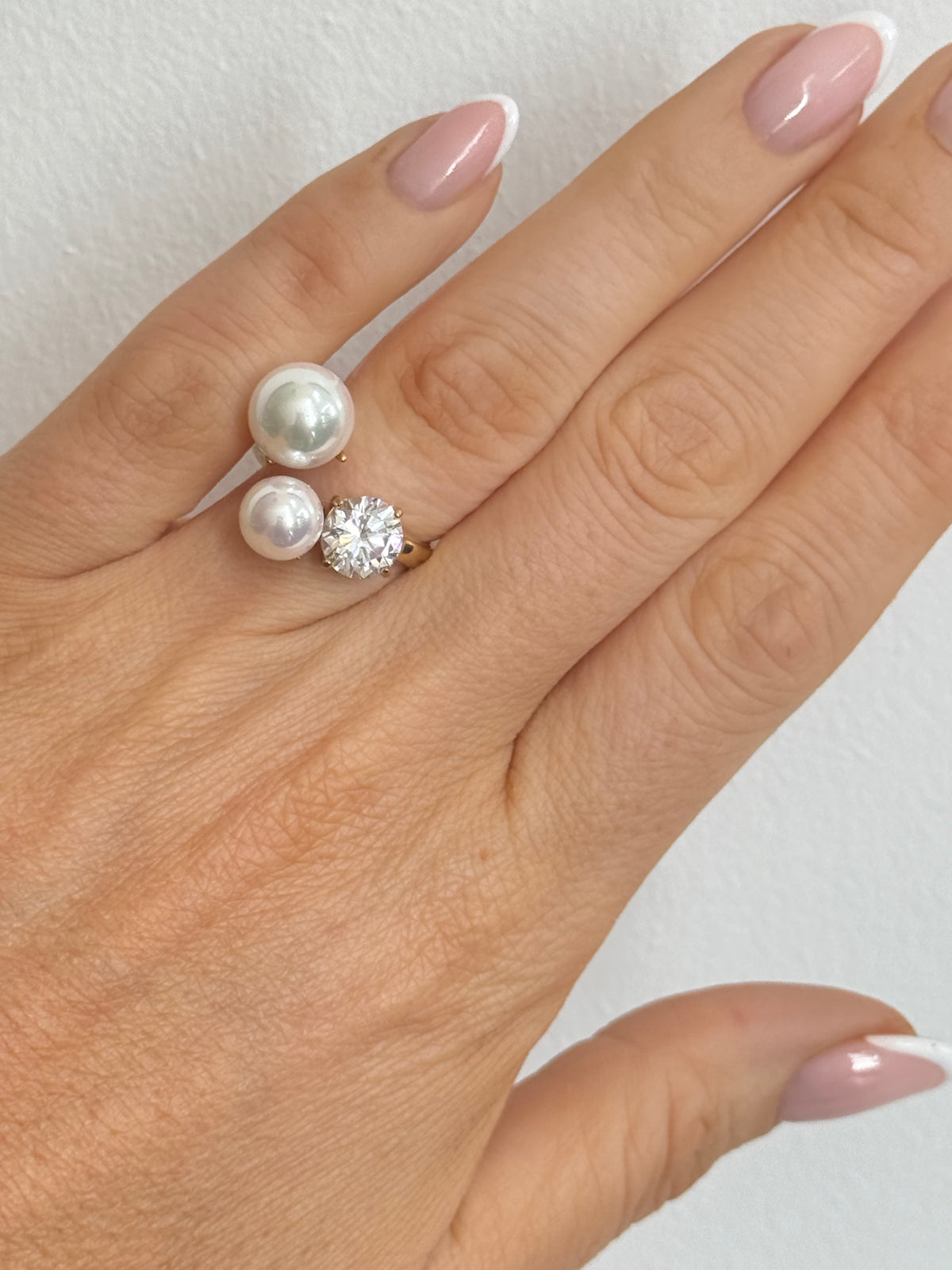 Alex - Gold Pearl Adjustable Ring