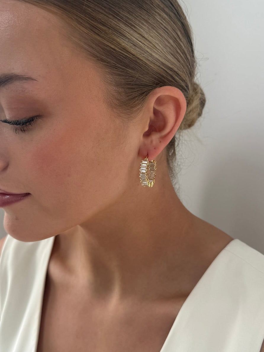 Cecilia - Gold Hoop Earring