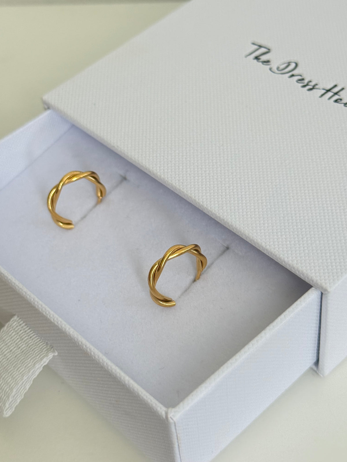 Cerys - Gold Hoop Earring