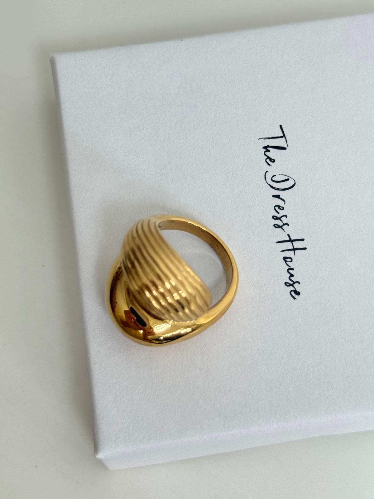 Connie - Gold Ring