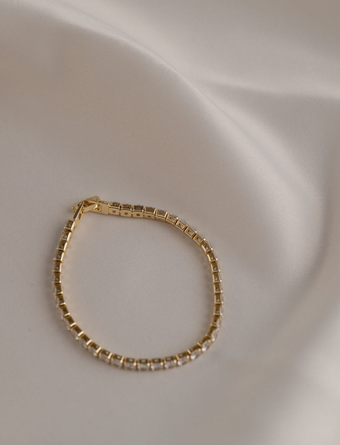Anna - Gold Bracelet