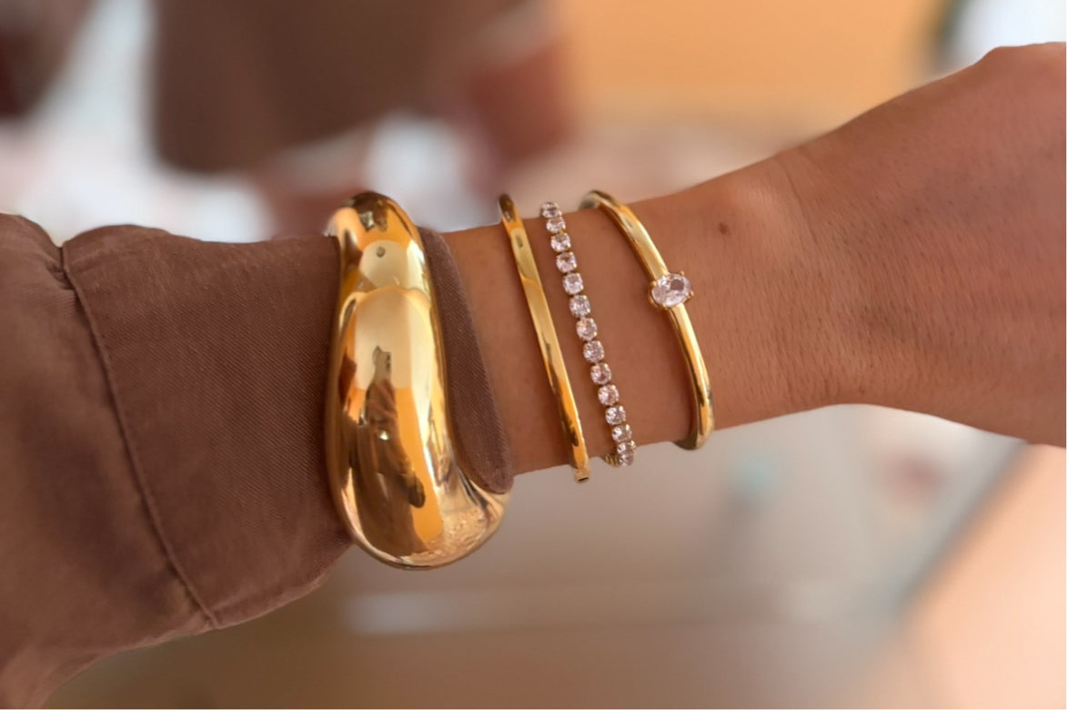 Ameila Anna - Gold Bracelet Bangle