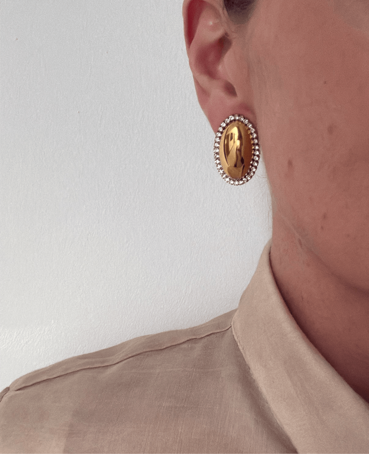 Neola - Gold Statement Earring