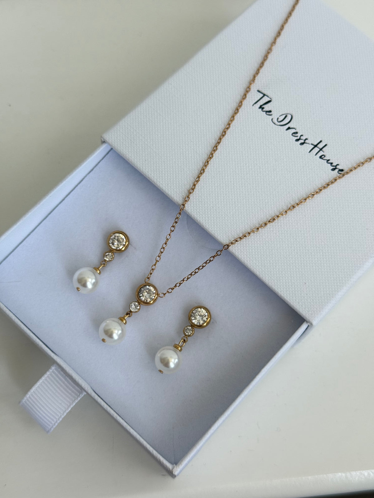 Nikki - Gold Pearl Earring Necklace Set