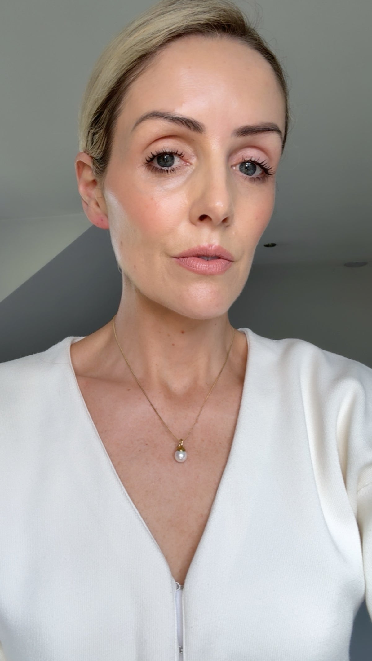 Chloe - Gold Pearl Necklace