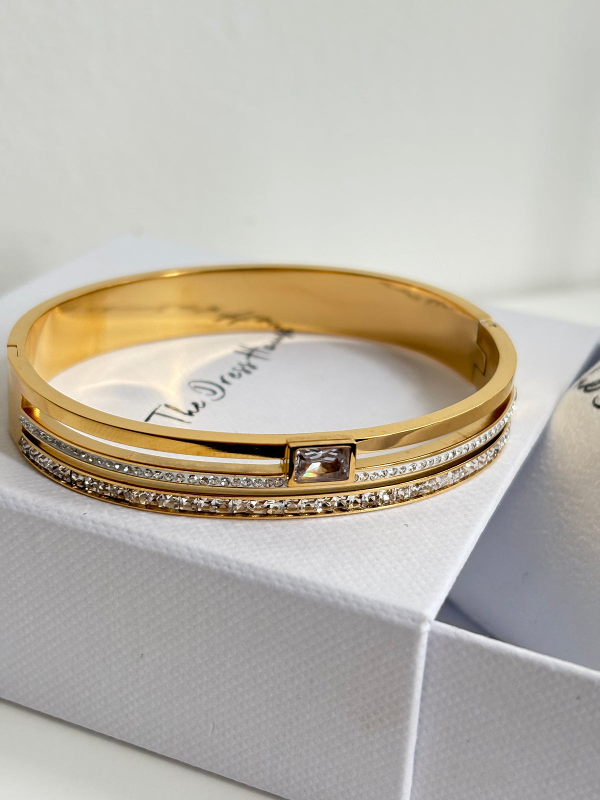 Liz - Gold Diamanté Bangle