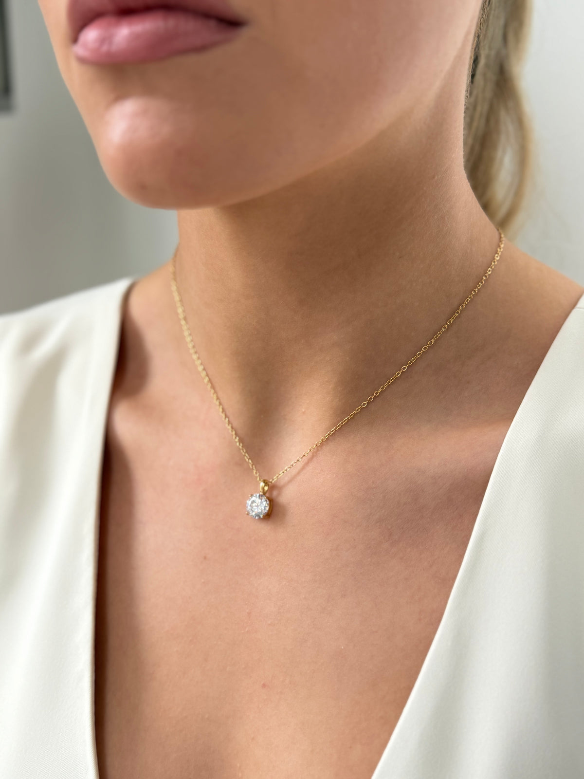 Zita - Gold Floating Diamond Necklace