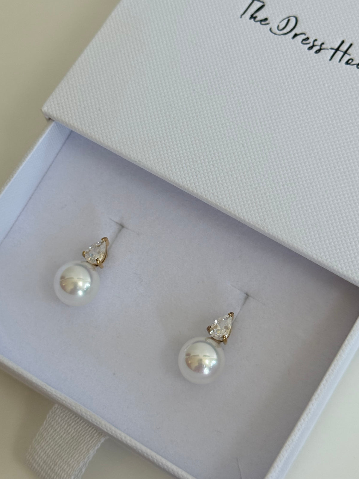 Cami - Gold Pearl Earring