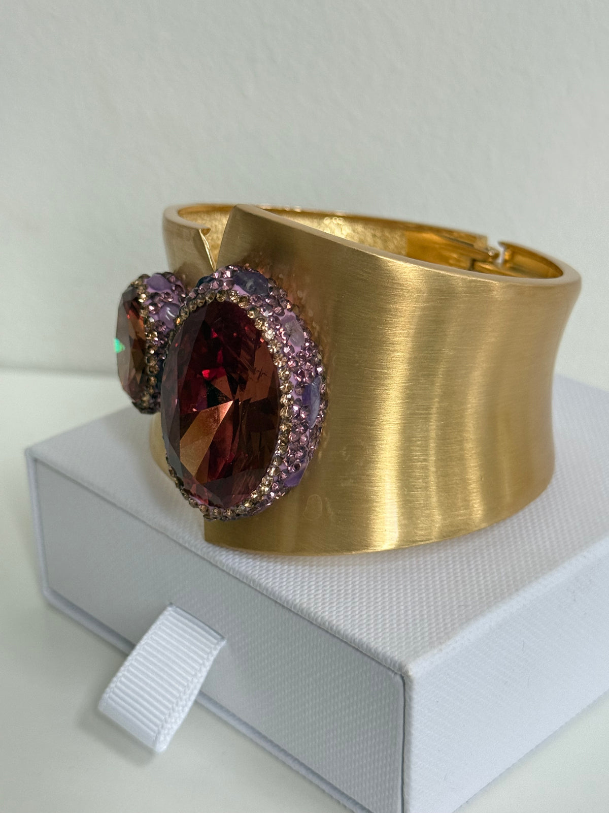 Sarah - Gold Purple Bangle