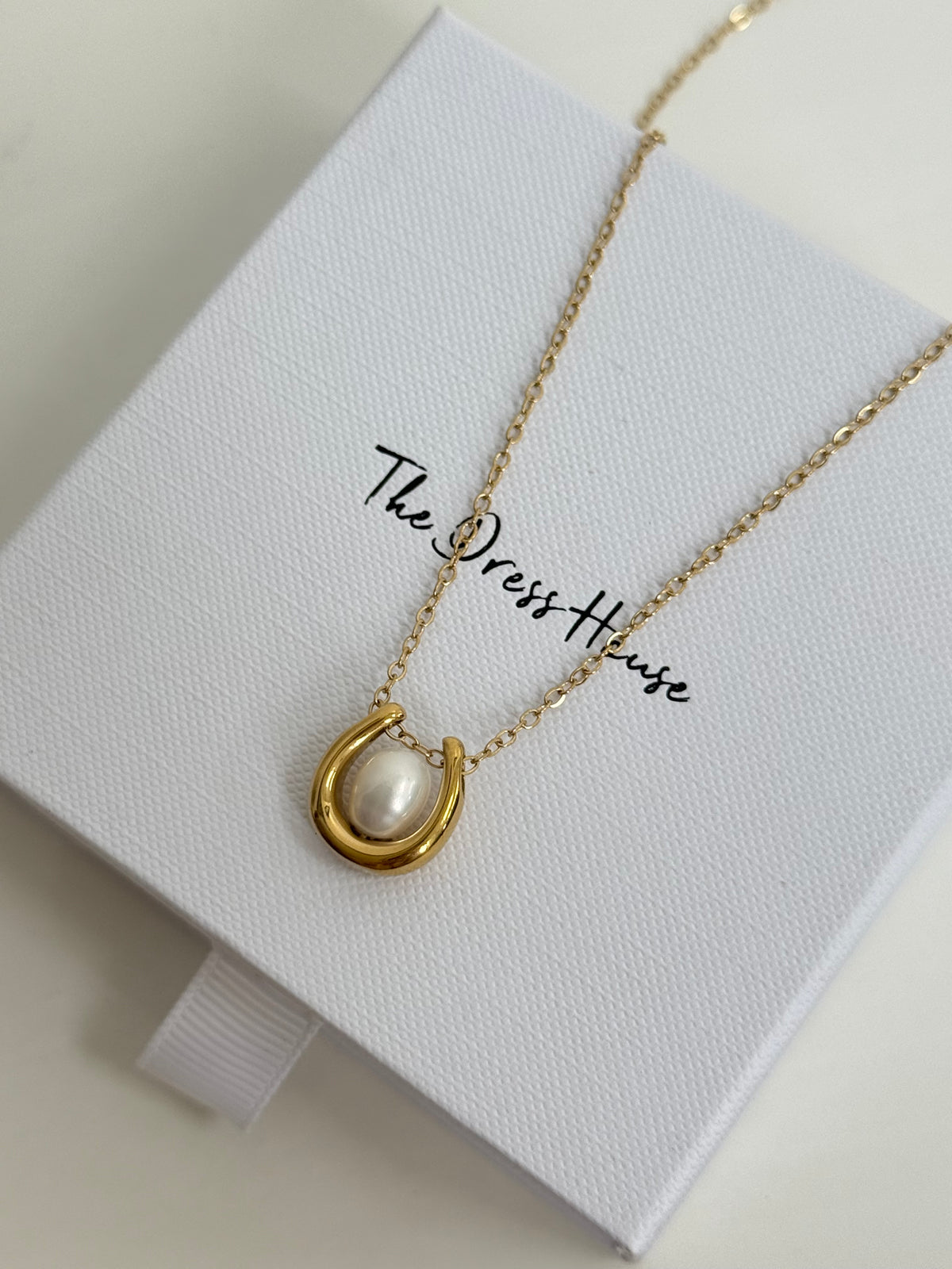 Lucy - Gold Pearl Necklace