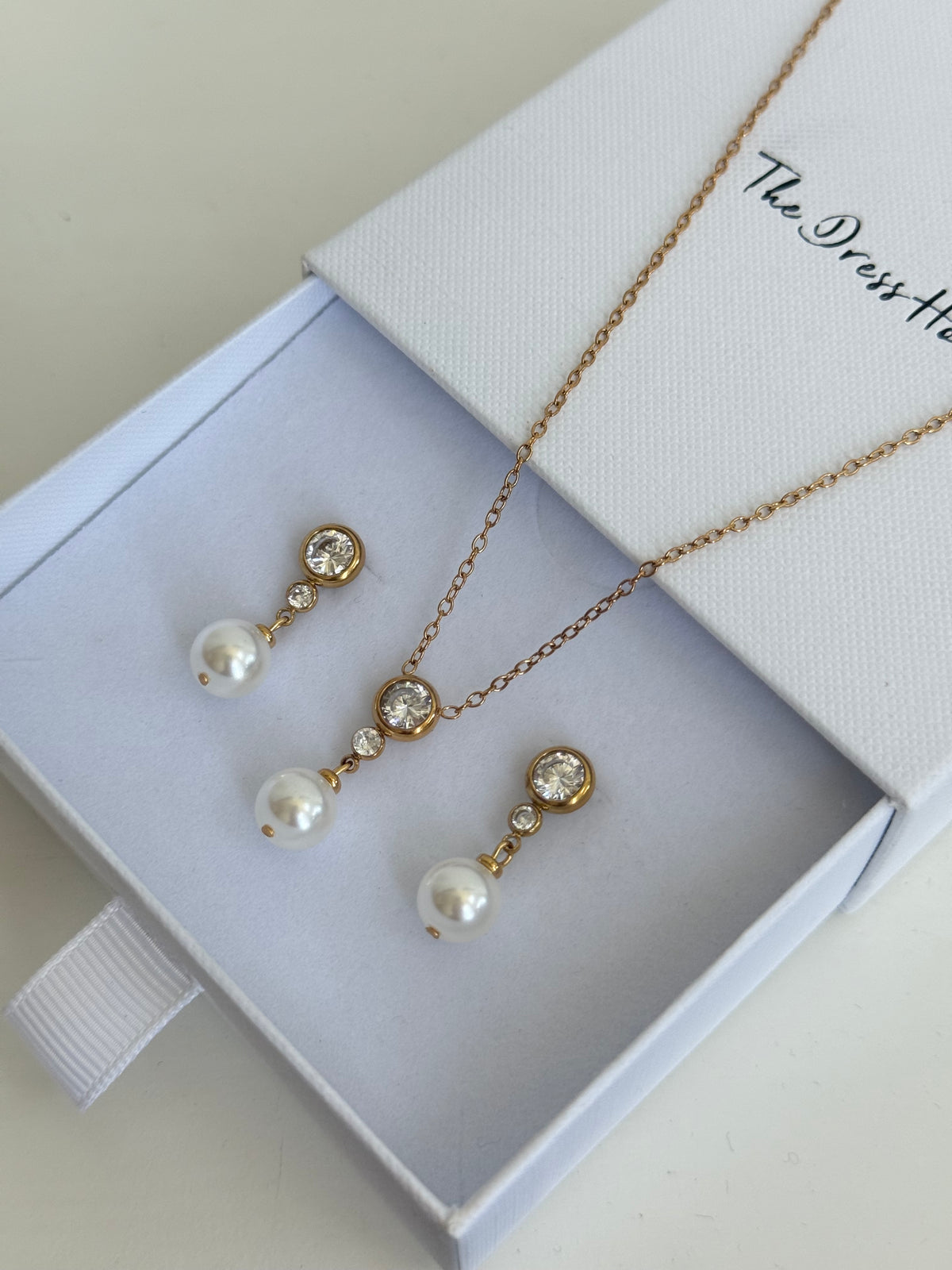 Nikki - Gold Pearl Earring Necklace Set