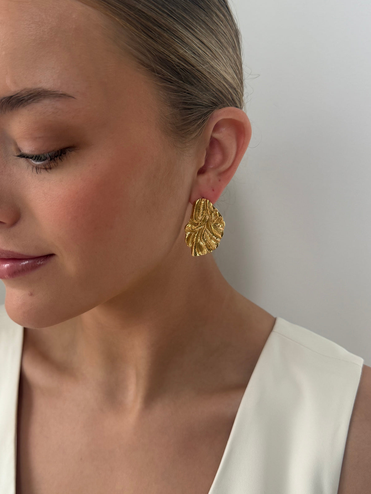 Anais - Gold Earring