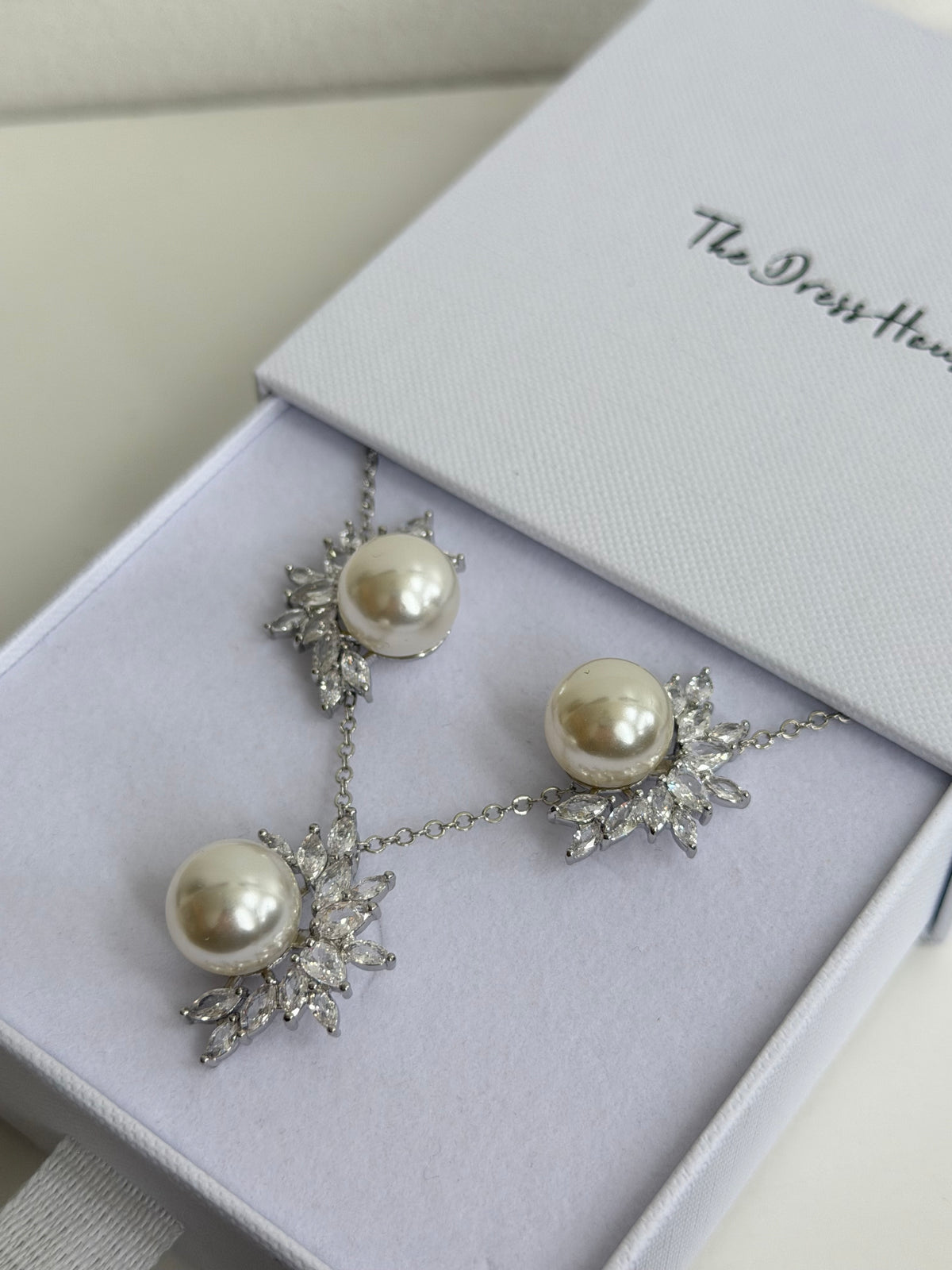 Rita - Silver Pearl Necklace Earring Set