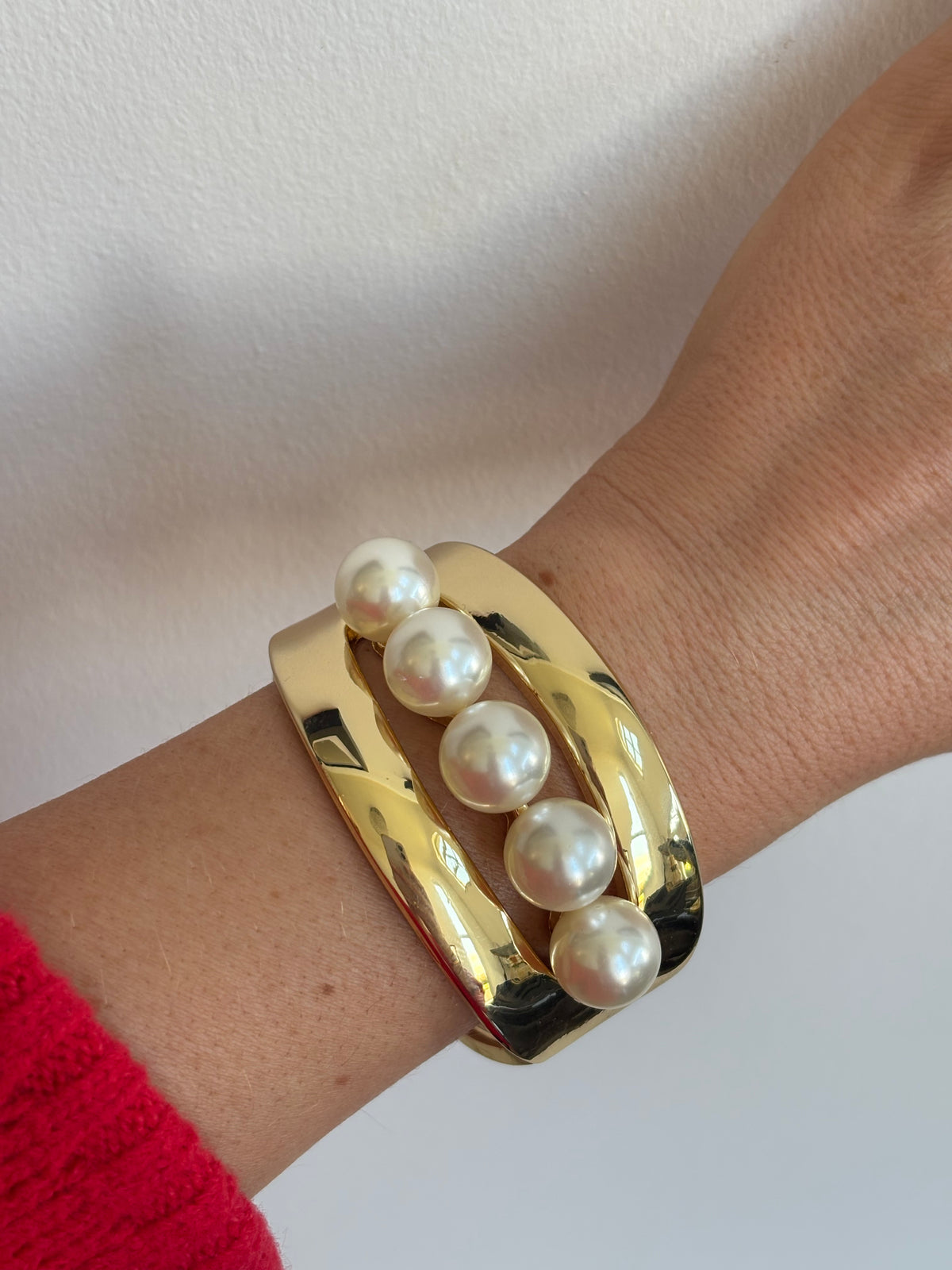 Mela - Gold Pearl Cuff
