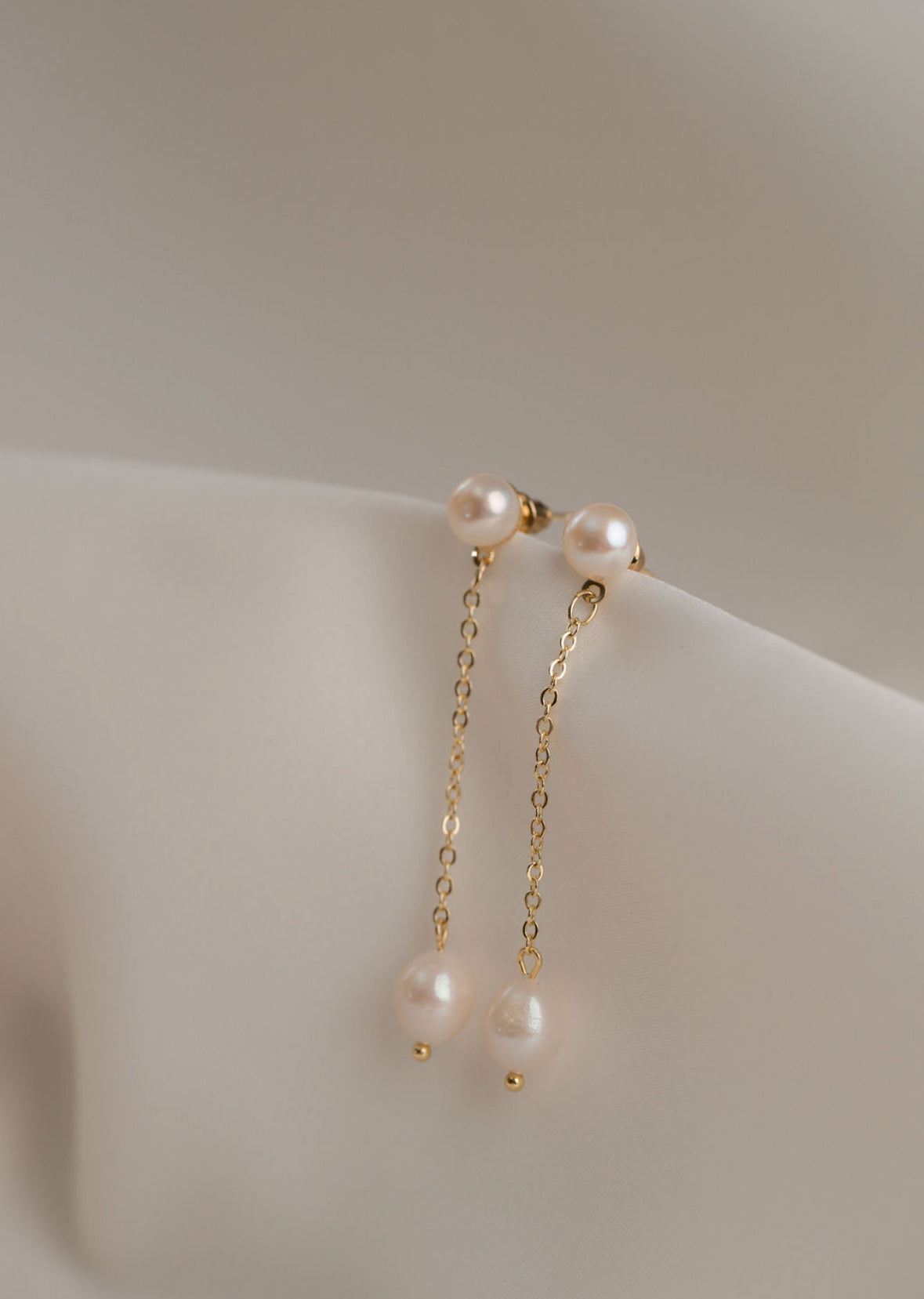 Edita - Gold Pearl Earring