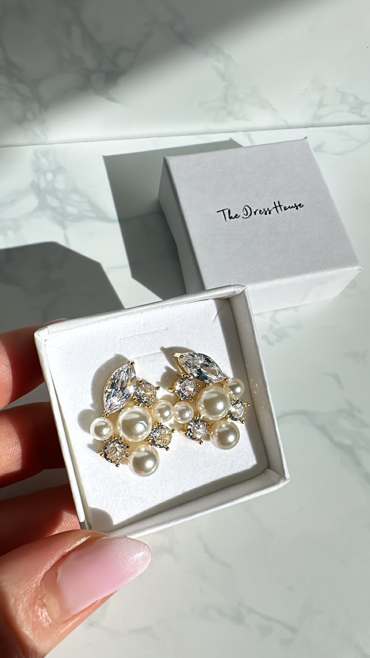 Eden - Gold Pearl Earring