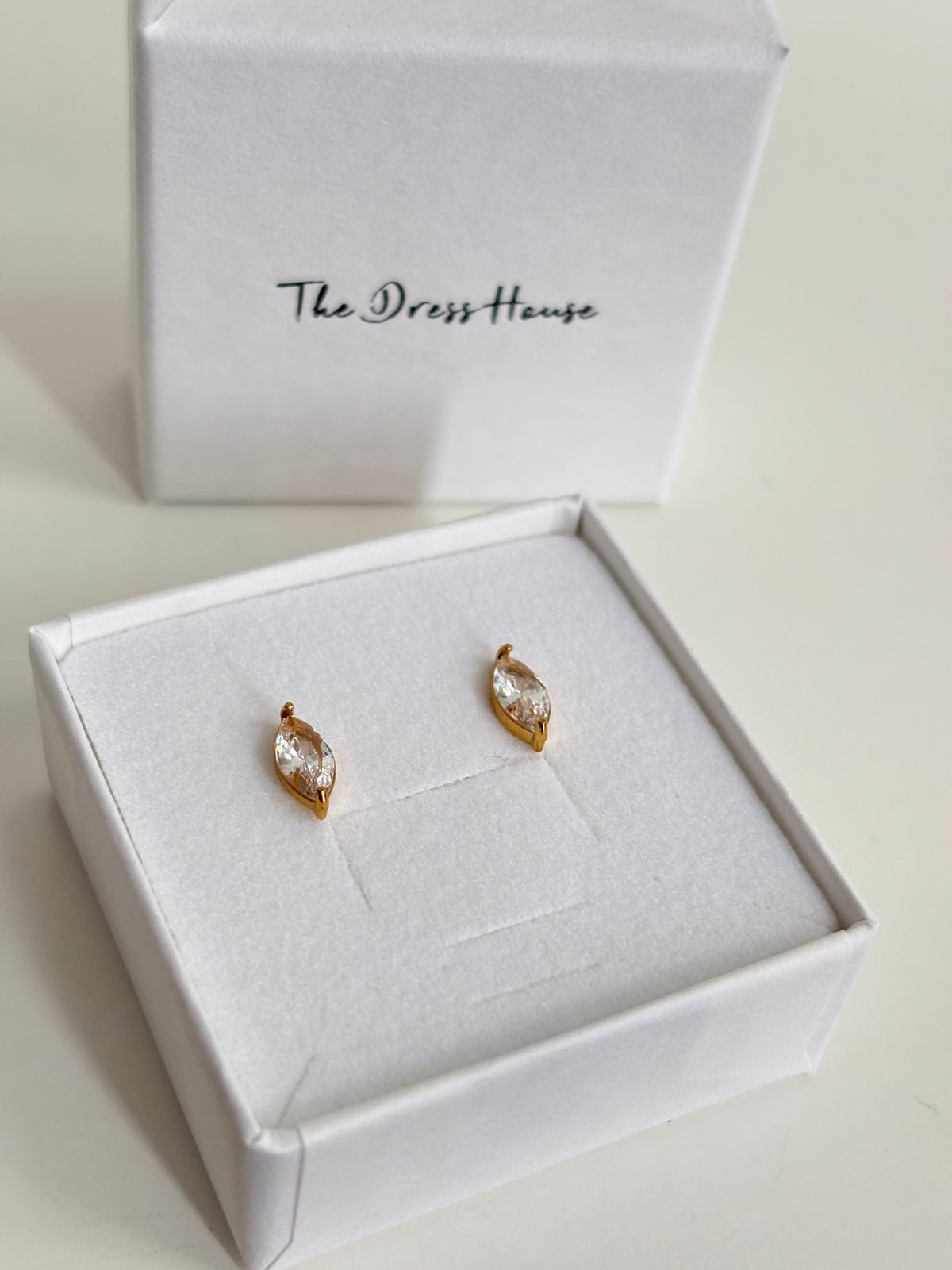 Anita - Gold Stud Earring
