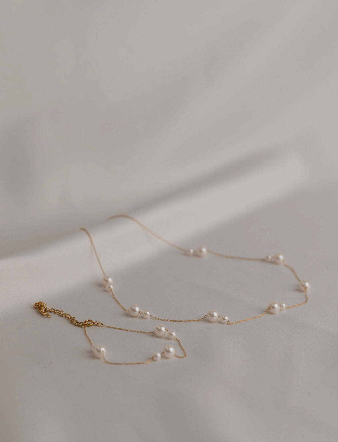 Daisy - Gold Pearl Necklace Bracelet Set