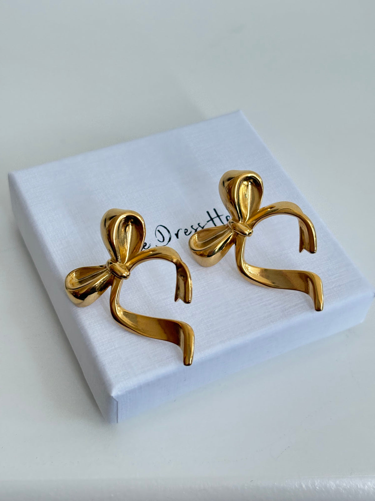 Lucy - Bow Gold Earring