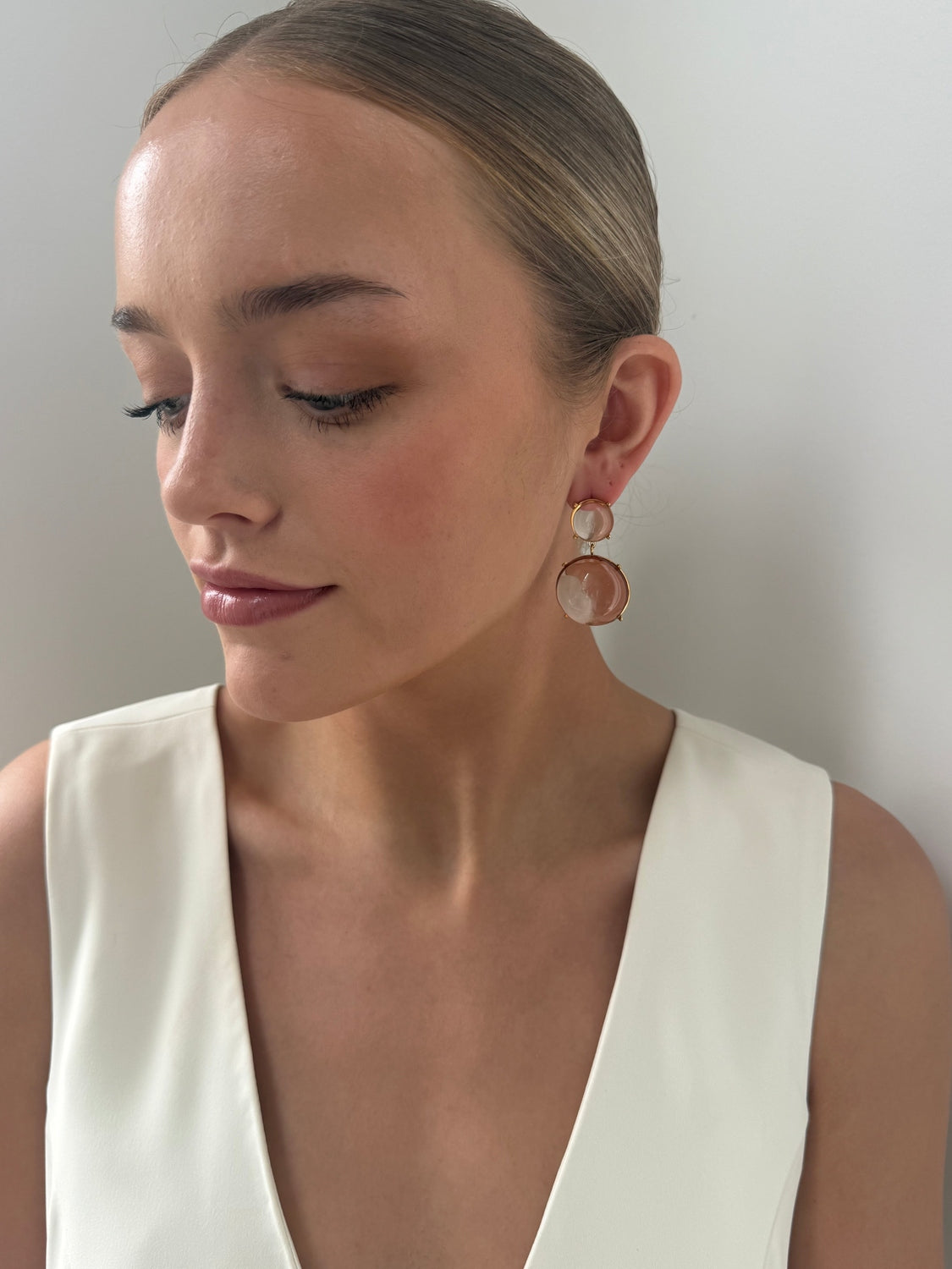 Ellie - Gold Nude Earring
