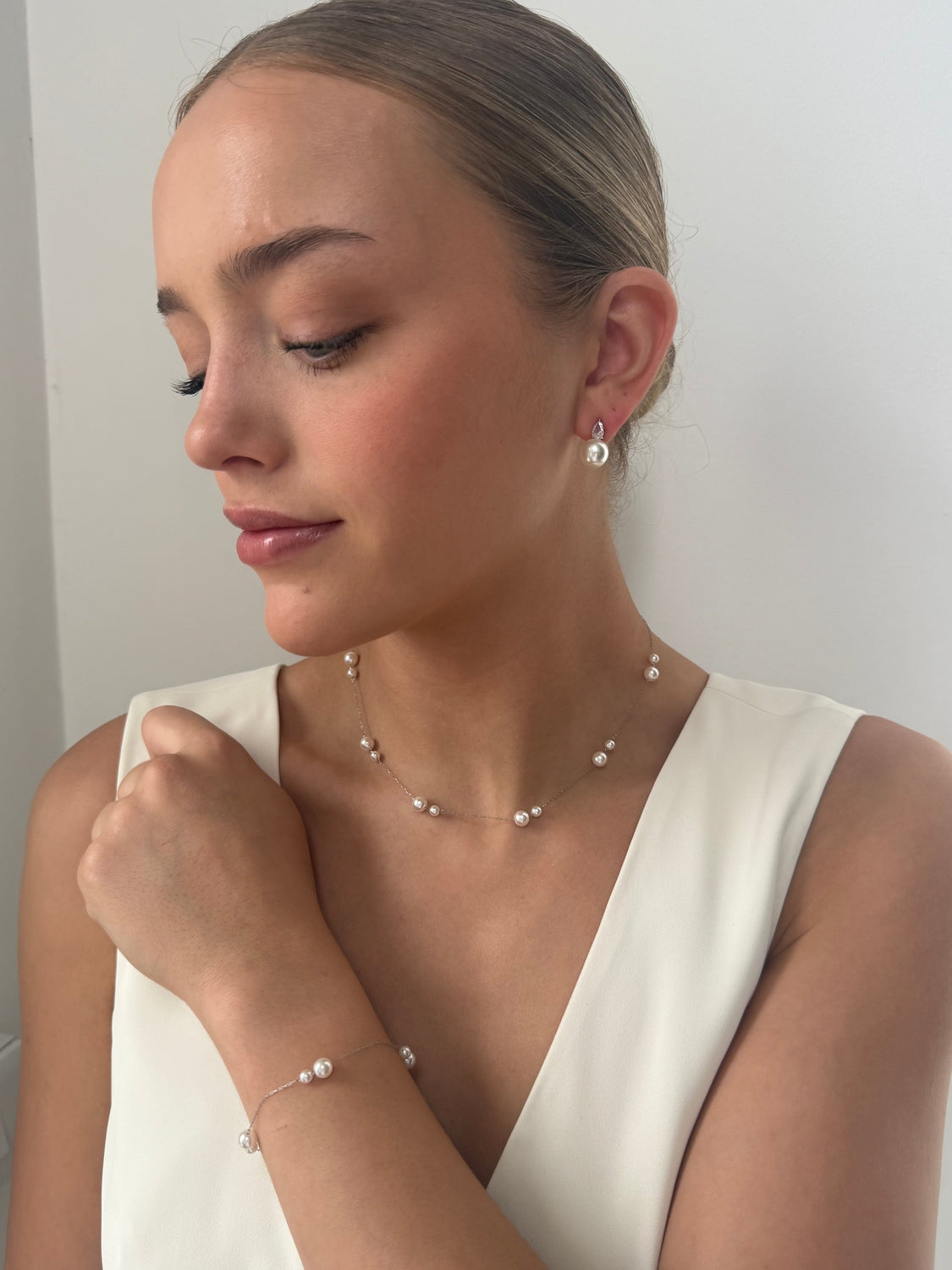 Daisy - Silver Pearl Bracelet Necklace Set