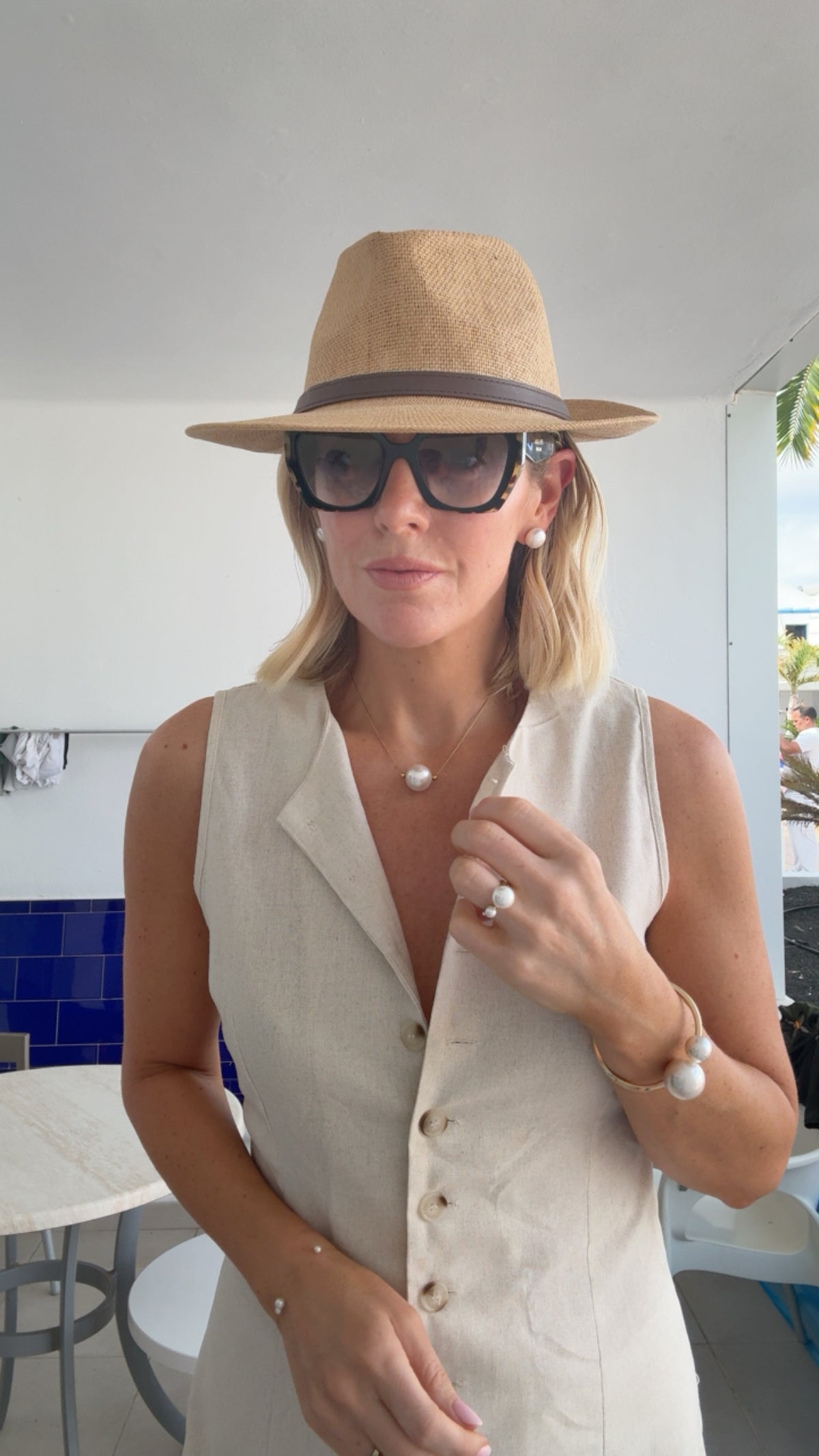 Jill - Gold Pearl Necklace