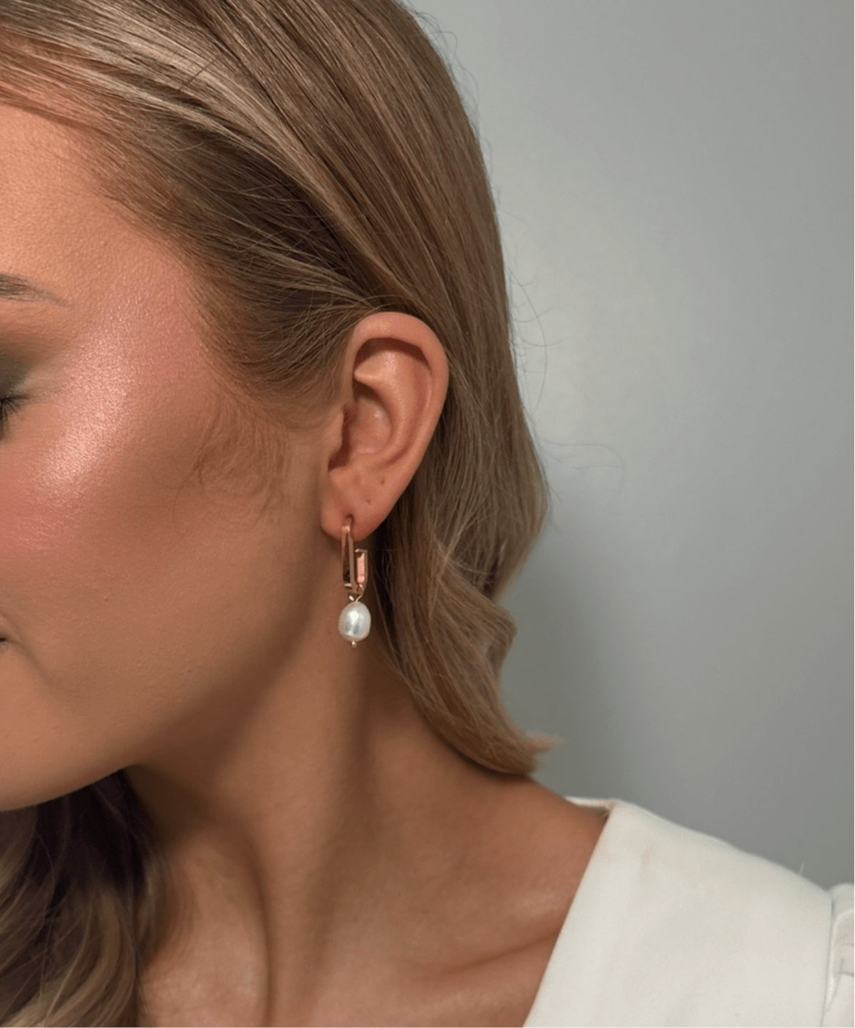 Ita - Gold Pearl Earring