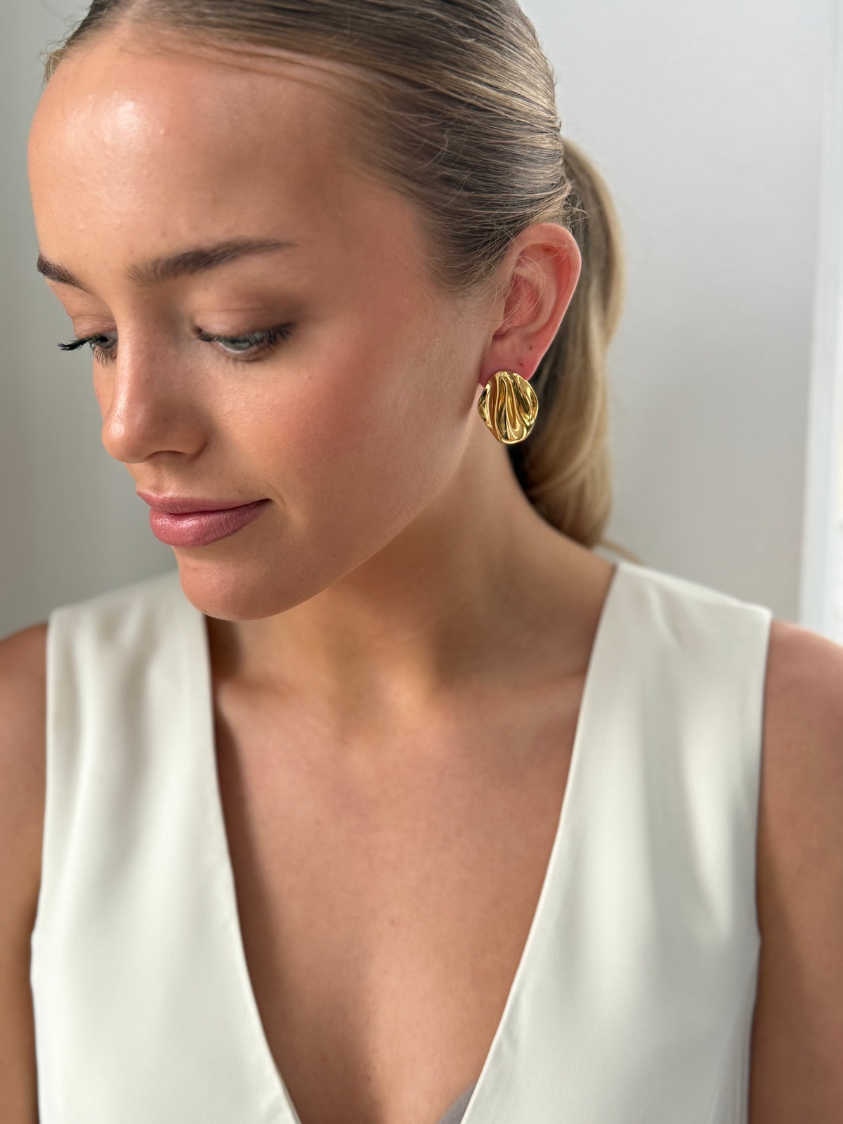 Milina  - Gold Earring