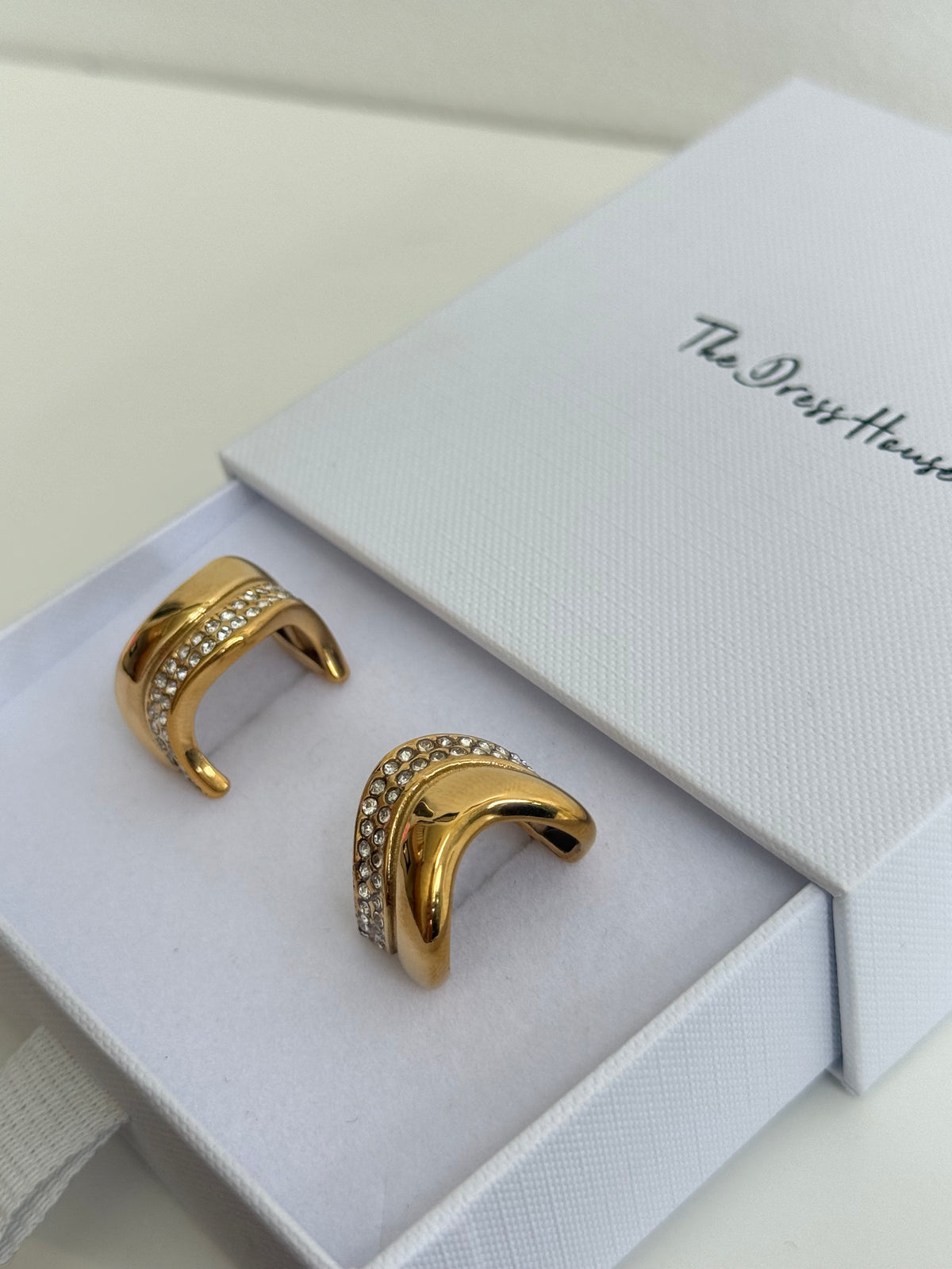 Cindy - Gold Hoop Earring