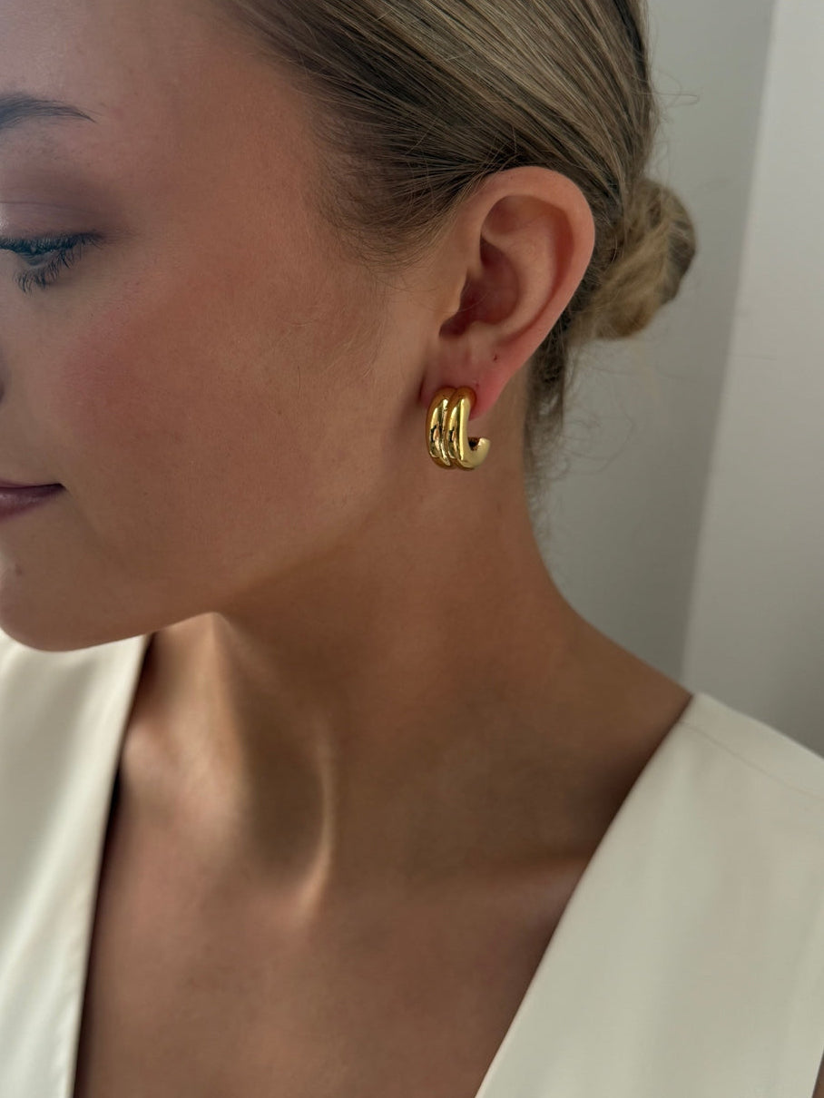 Abbie - Gold Hoop Earring