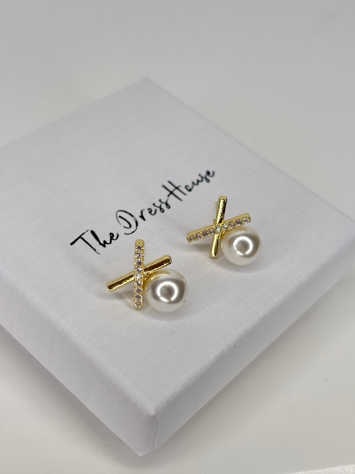 Lucy - Gold Pearl Stud Earring