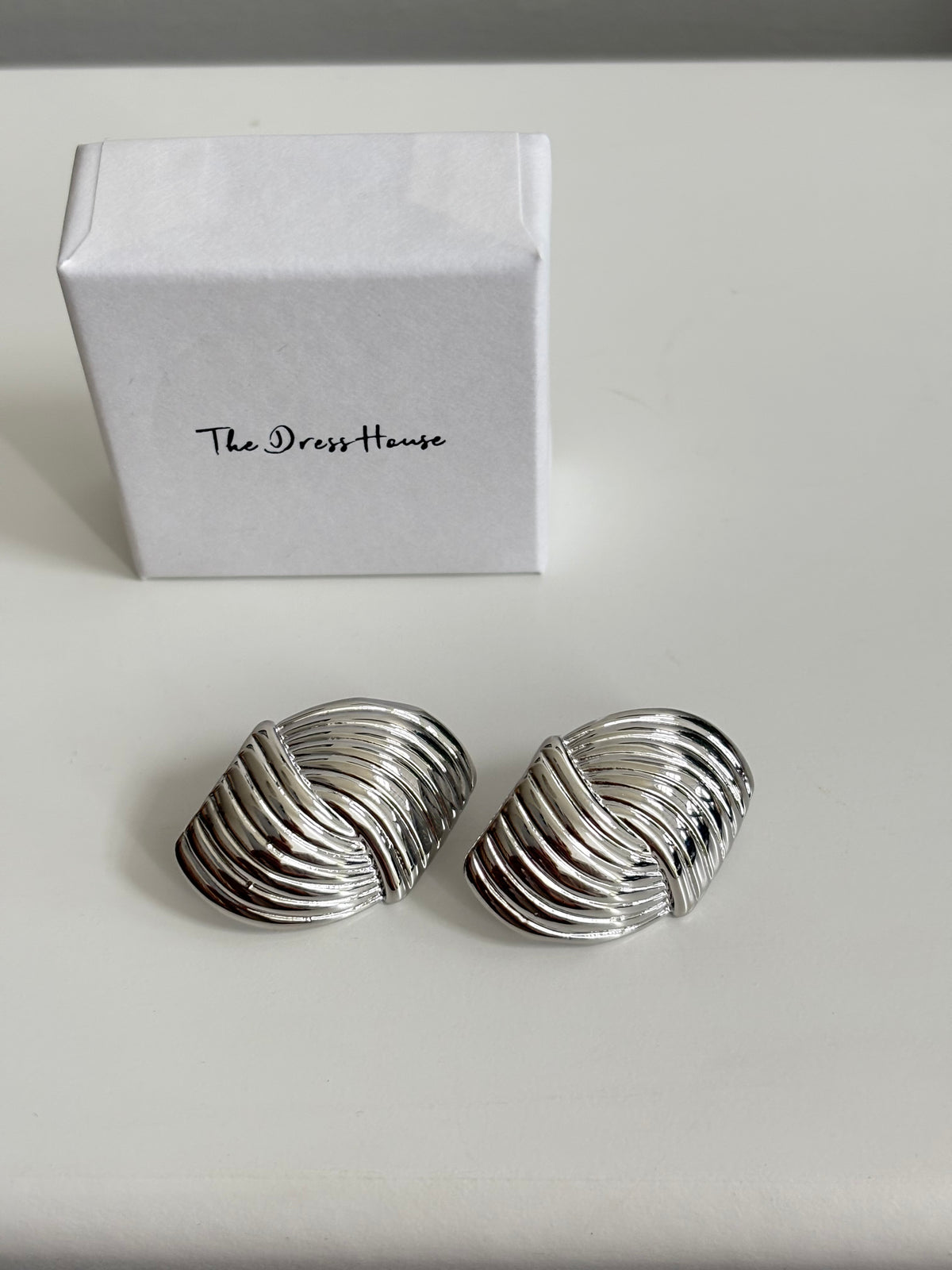 Sanna - Silver Statement Earring
