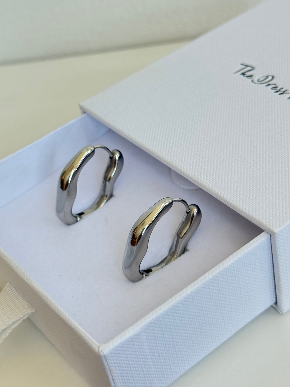 Ezra - Silver Hoop Earring