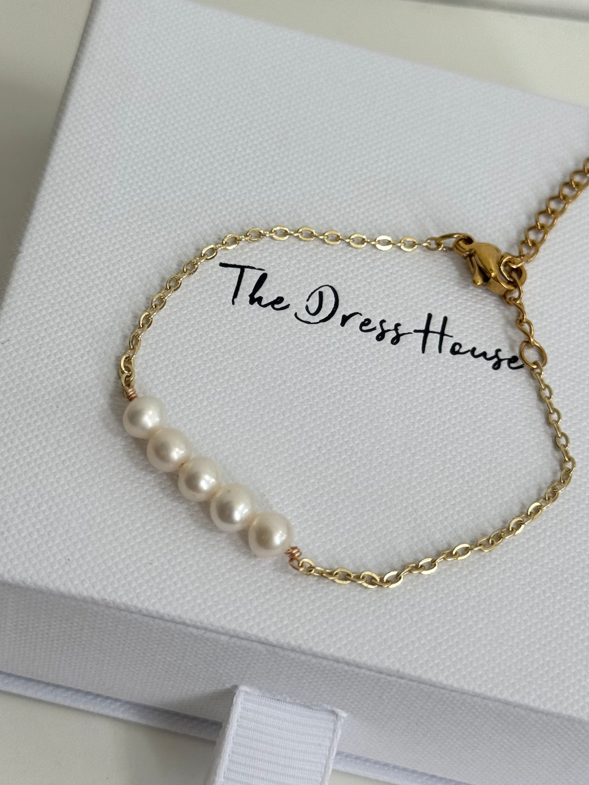 Abbie - Gold Pearl Bracelet