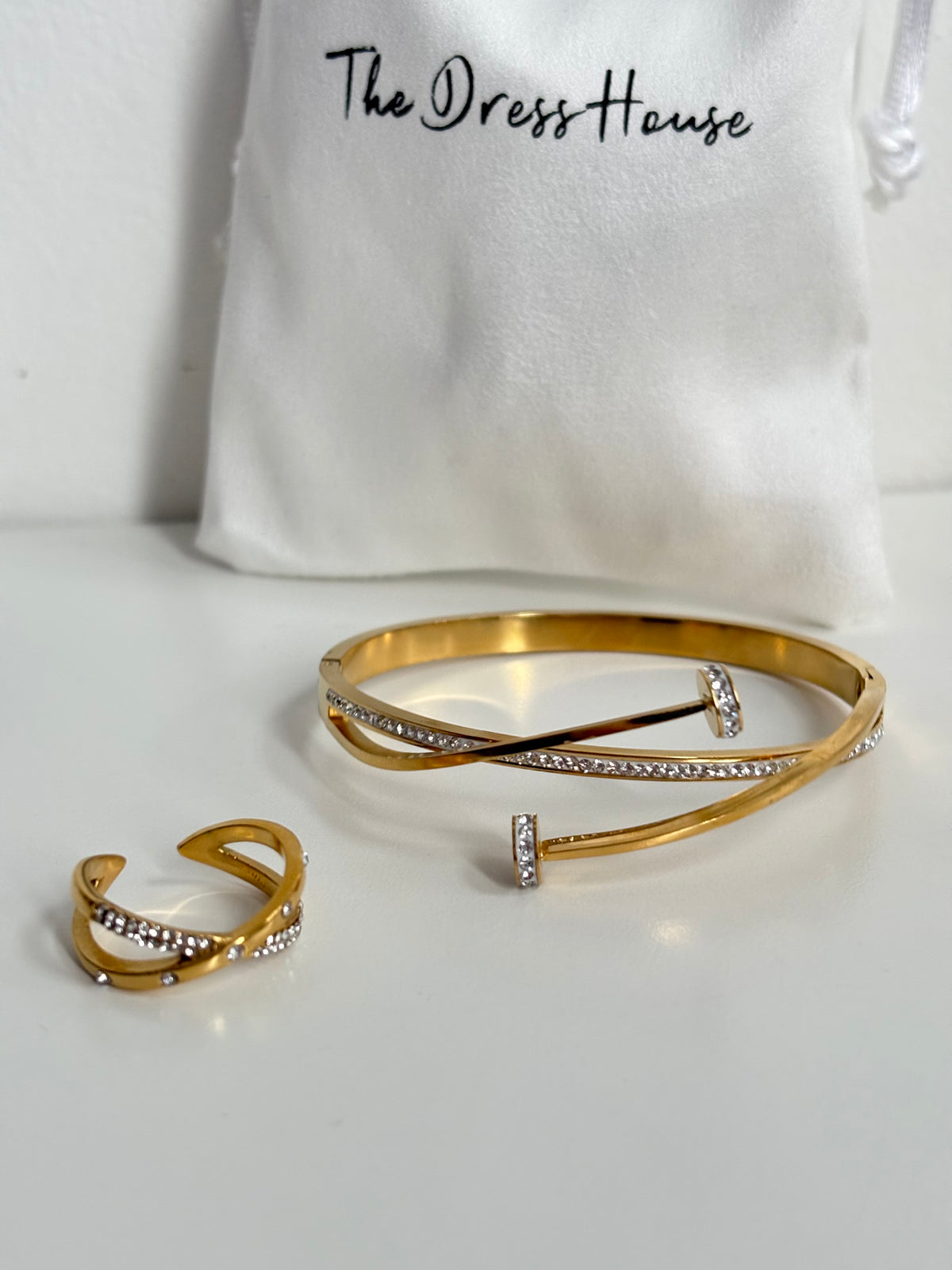 Dress House Gift Set 66 - Gold Bangle Ring
