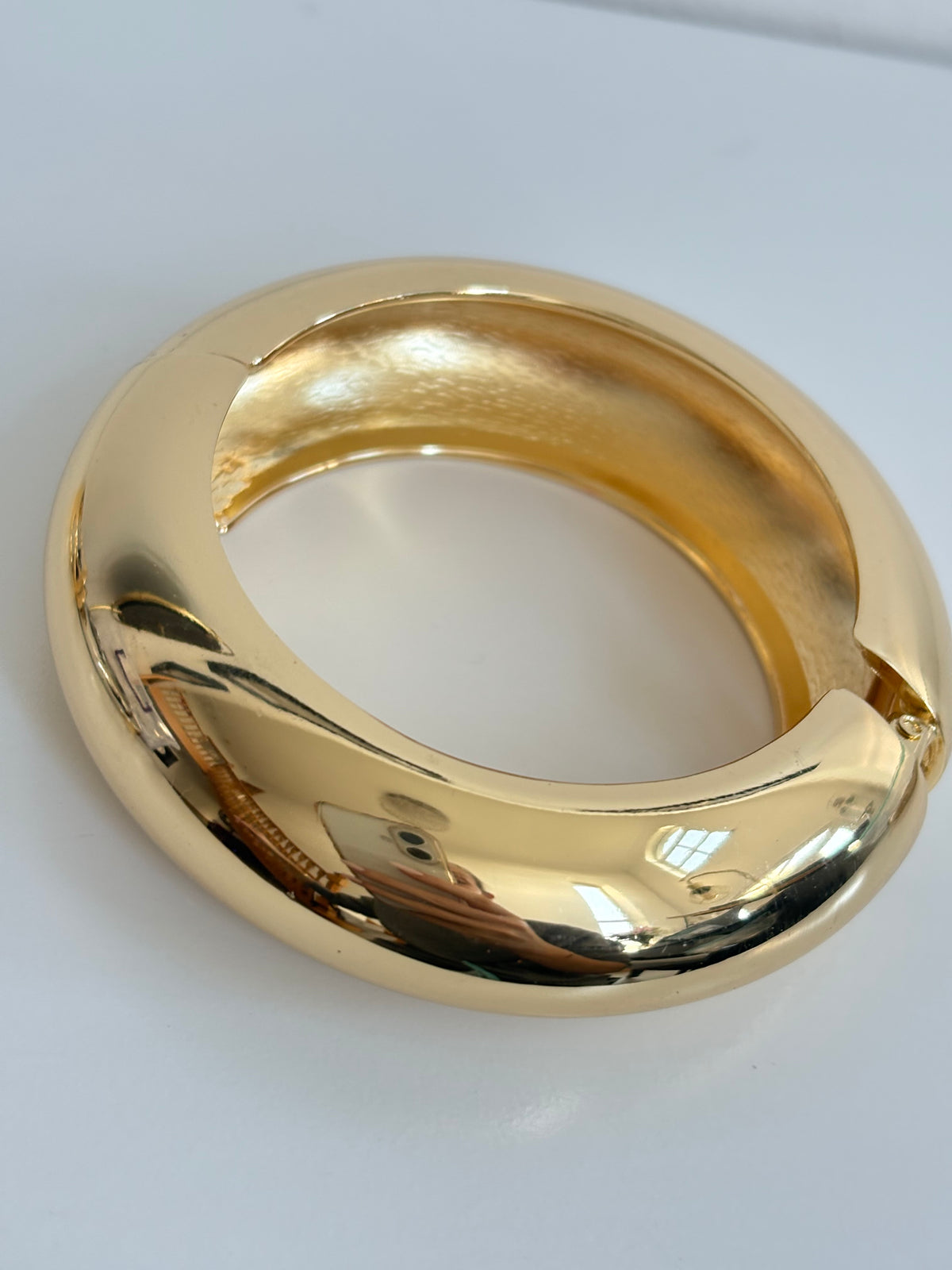 Olivia - Gold Cuff Bangle