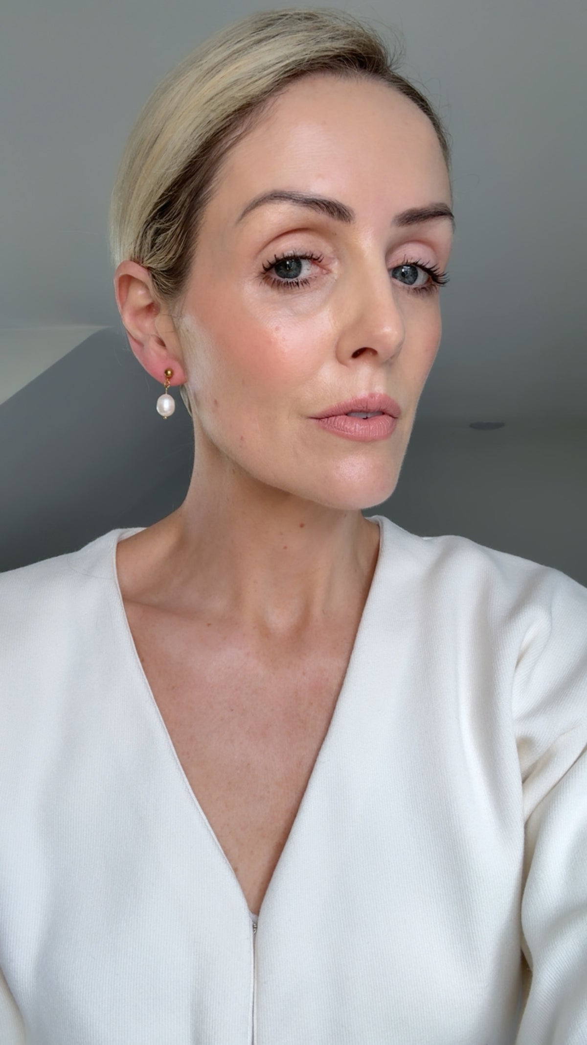 Clara-May - Gold Pearl Earring