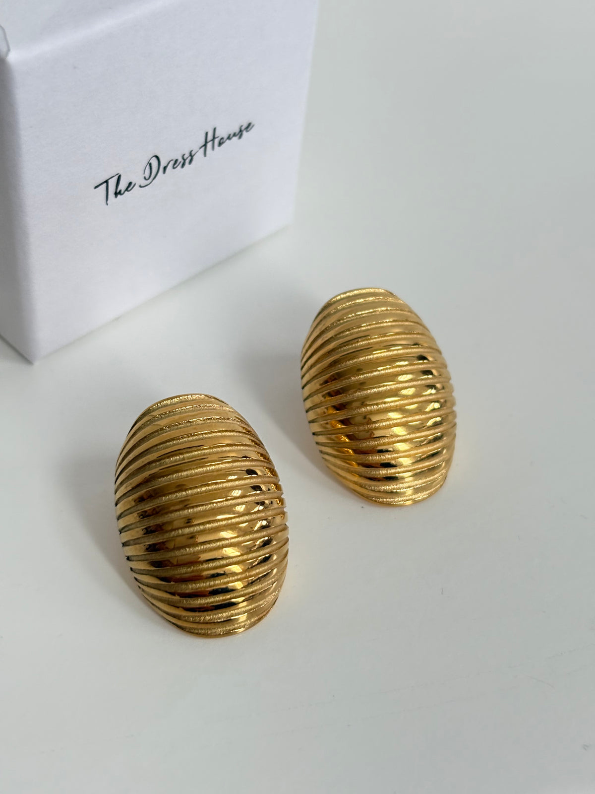 Jane - Gold Earring