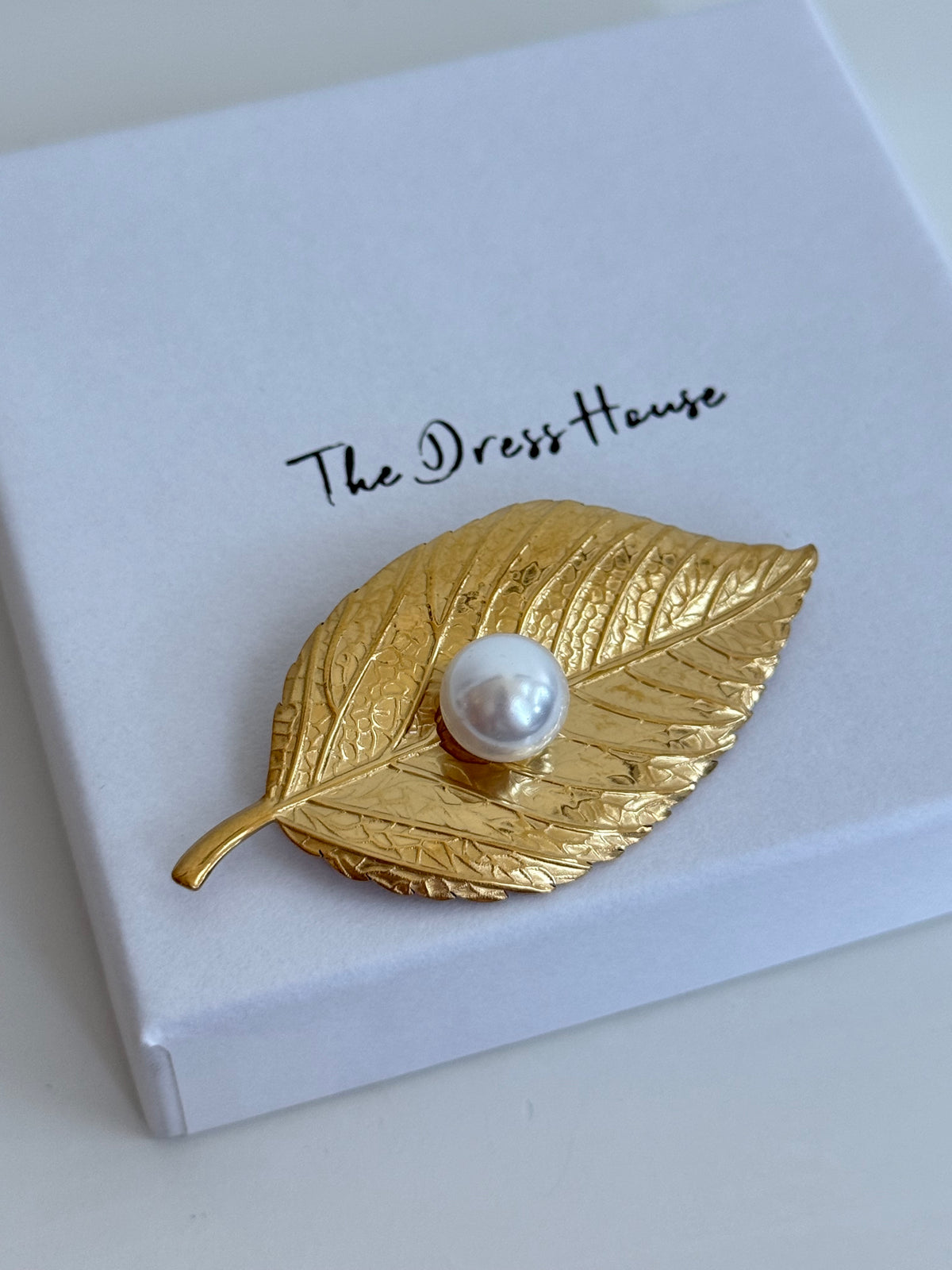 Ellie - Gold Pearl Brooch
