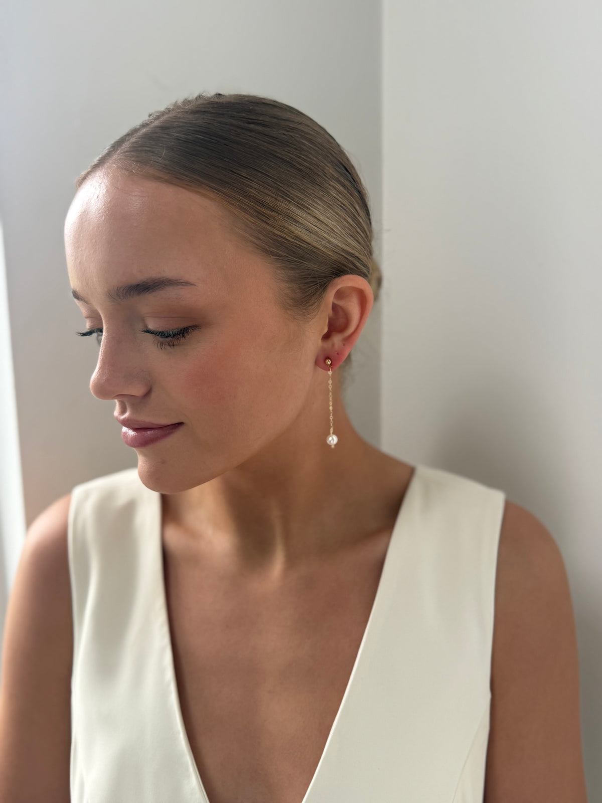 Louisa - Gold Pearl Earring