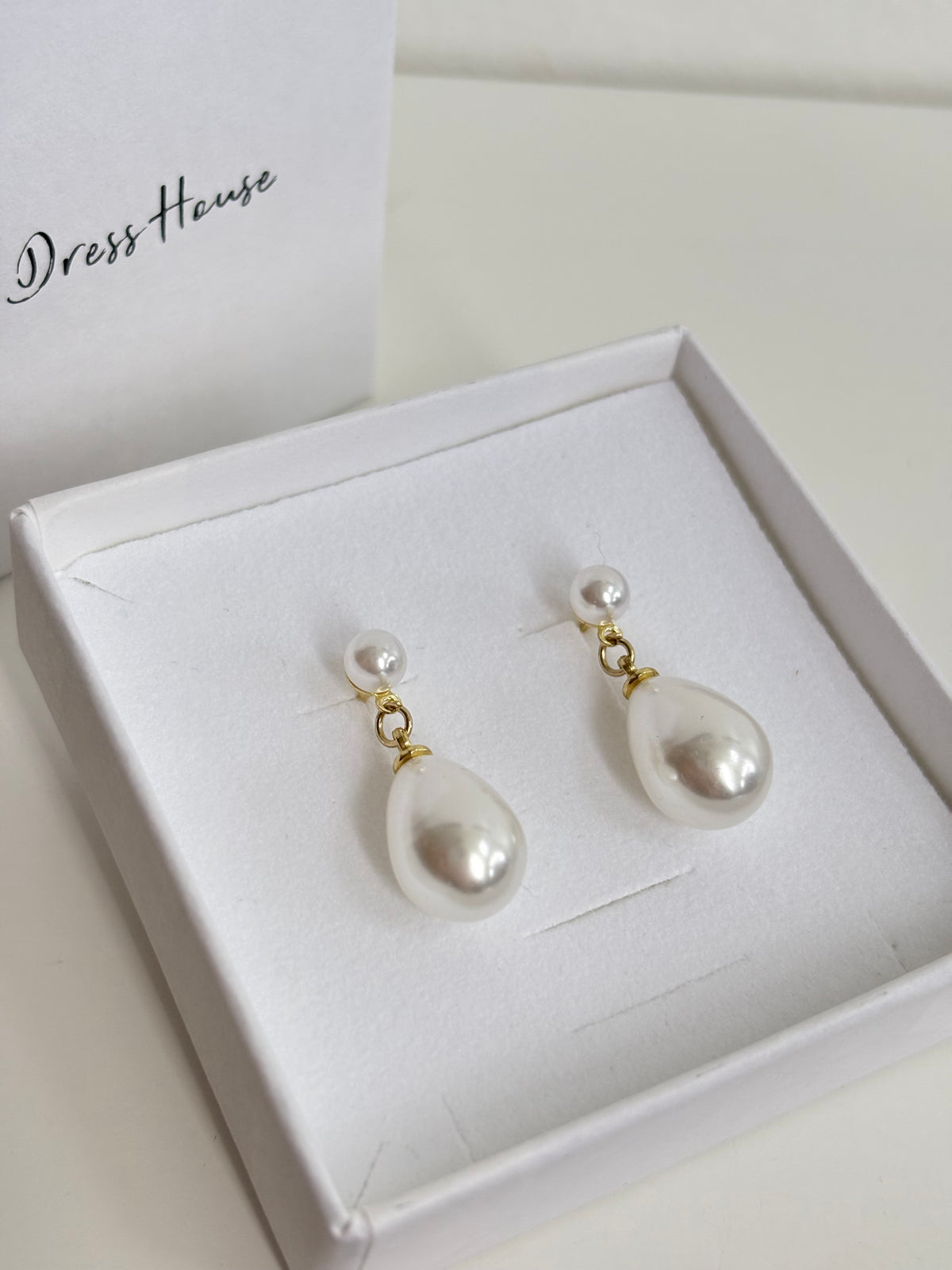 Olive - Gold Pearl Earring