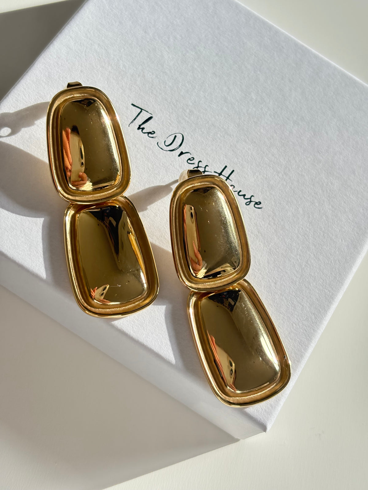 Victoria - Gold Statement Earring
