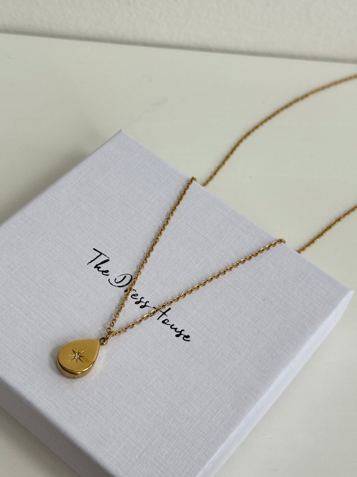 Shelly - Gold Necklace