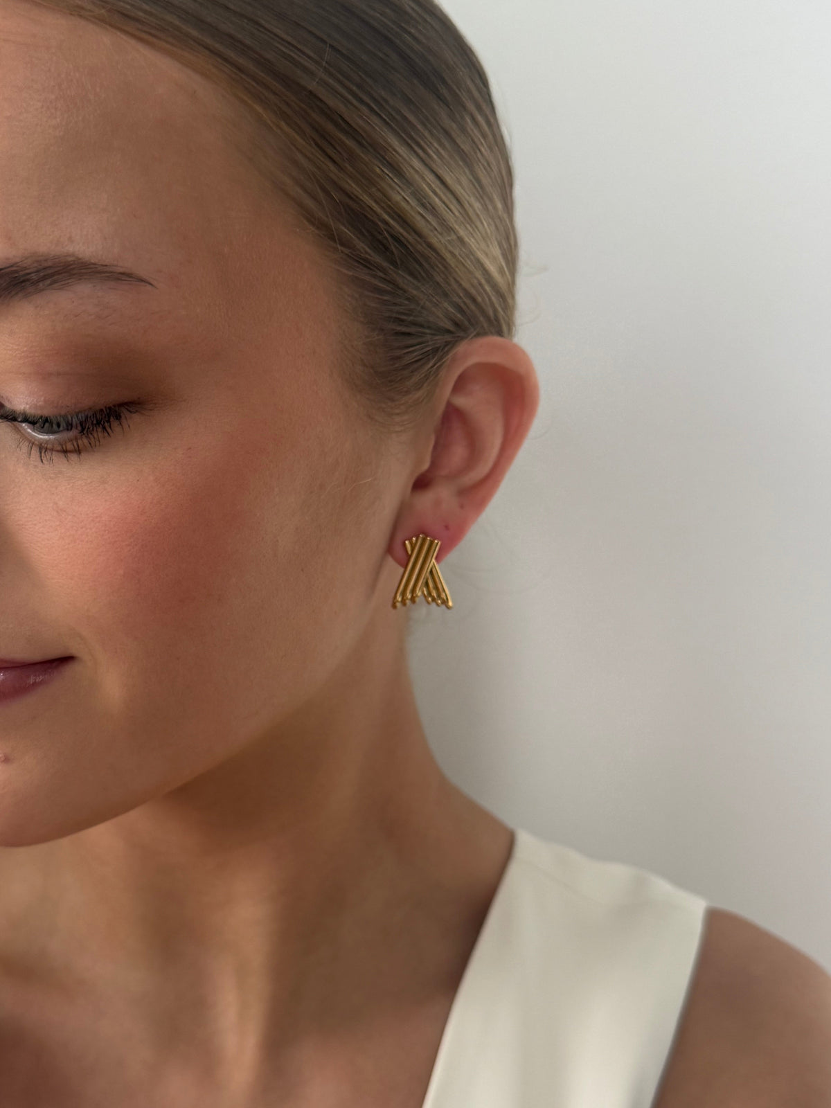 Jenny - Gold Earring