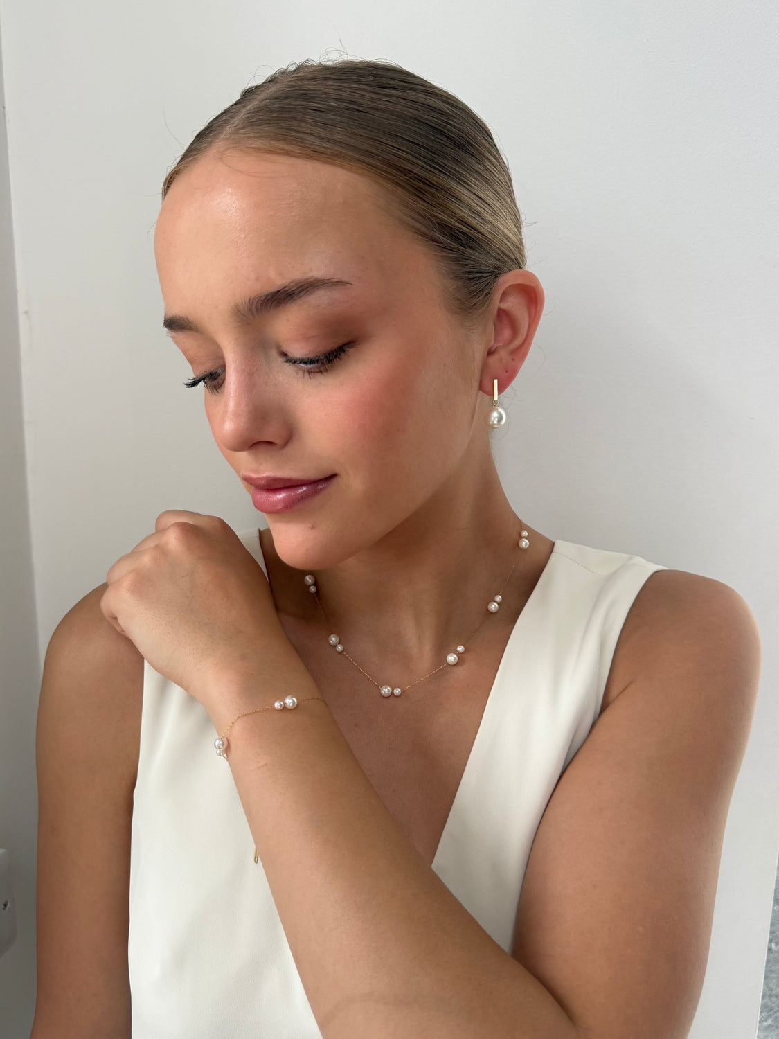 Heidi - Gold Pearl Earring