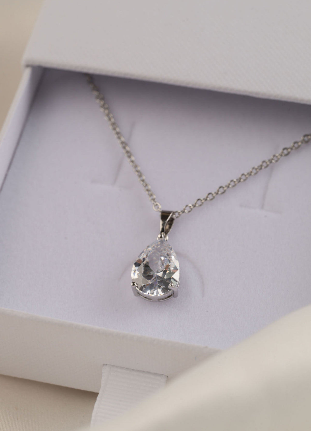Clara - Silver Necklace
